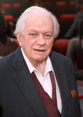 Charles Durning at event of Mother Ghost (2002)