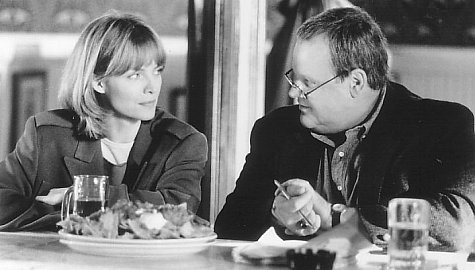Still of Michelle Pfeiffer and George Dzundza in Dangerous Minds (1995)