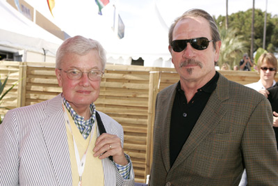 Tommy Lee Jones and Roger Ebert