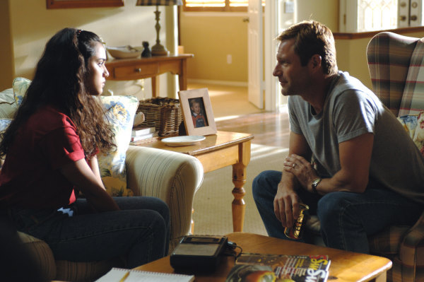 Still of Aaron Eckhart and Summer Bishil in Nothing Is Private (2007)