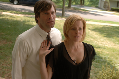 Still of Aaron Eckhart and Elizabeth Banks in Bill (2007)