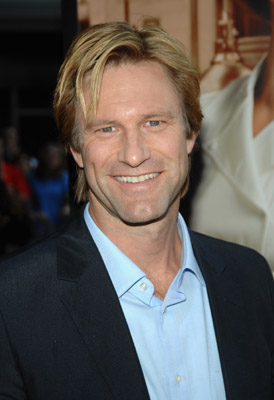 Aaron Eckhart at event of No Reservations (2007)