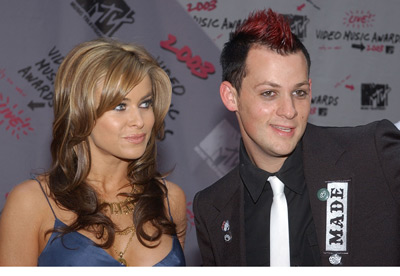 Carmen Electra and Joel Madden at event of MTV Video Music Awards 2003 (2003)
