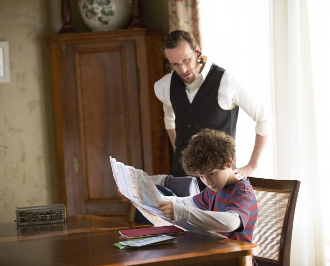 Still of Bodhi Elfman and David Mazouz in Touch (2012)
