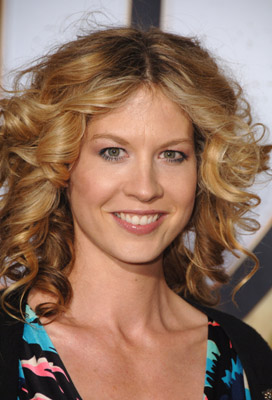 Jenna Elfman at event of Laukiniai sernai (2007)