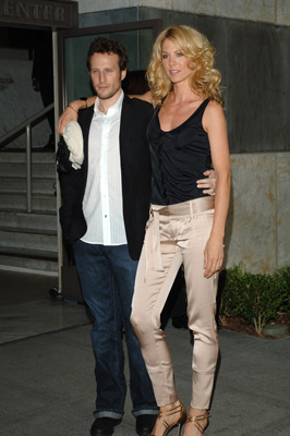 Bodhi Elfman and Jenna Elfman at event of Courting Alex (2006)