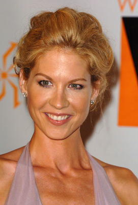 Jenna Elfman