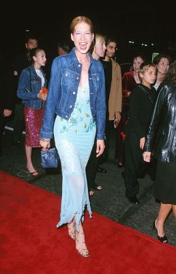 Jenna Elfman at event of Charlie's Angels (2000)