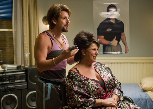 Still of Adam Sandler and Lainie Kazan in You Don't Mess with the Zohan (2008)