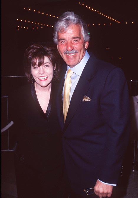 Dennis Farina at event of That Old Feeling (1997)