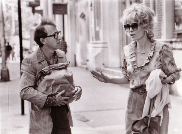 Still of Woody Allen and Mia Farrow in Broadway Danny Rose (1984)