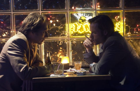 Still of William Fichtner and Guy Pearce in First Snow (2006)