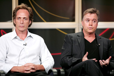 Shaun Cassidy and William Fichtner at event of Invasion (2005)