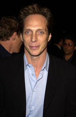 William Fichtner at event of Juodojo vanago zutis (2001)