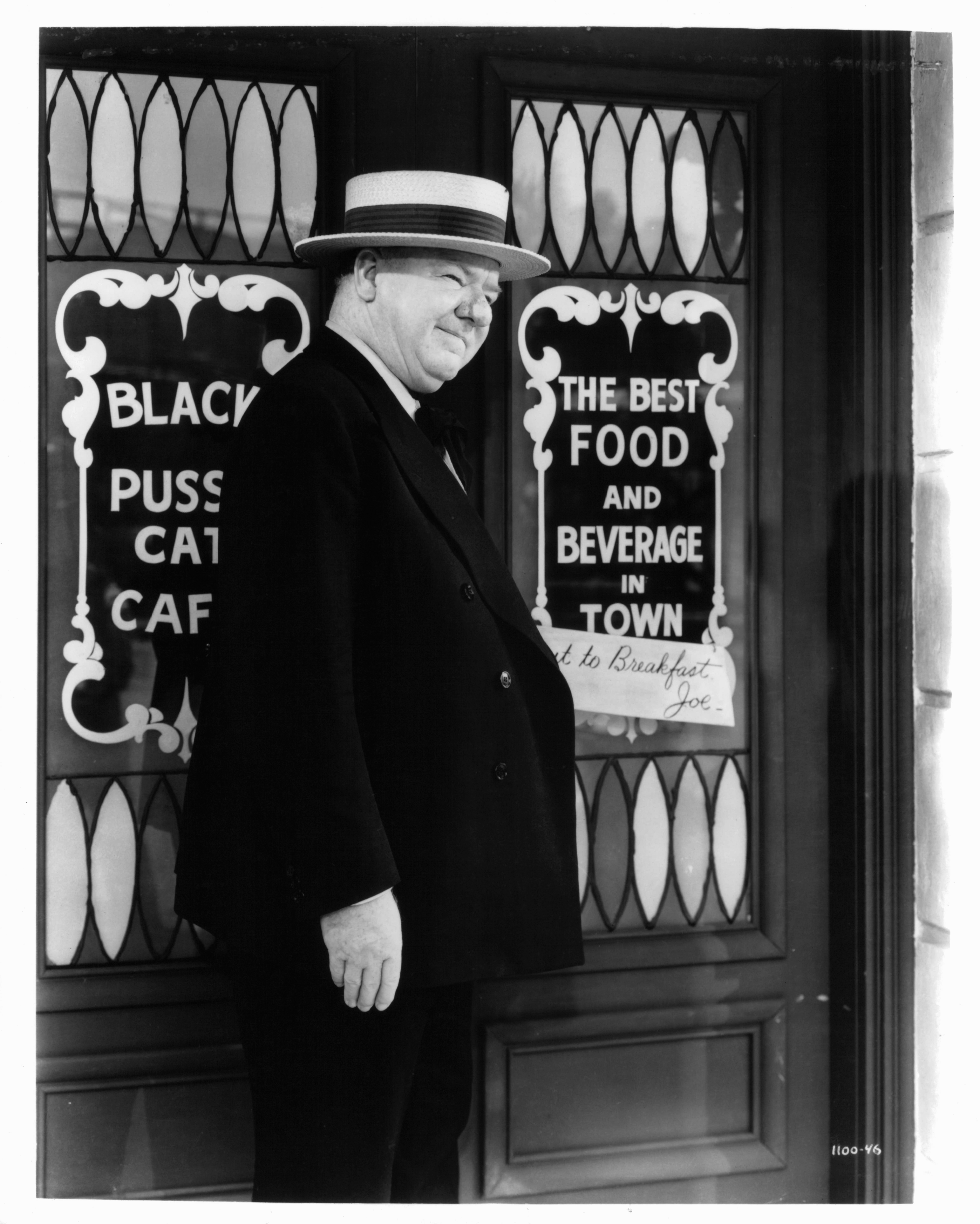 Still of W.C. Fields in The Bank Dick (1940)