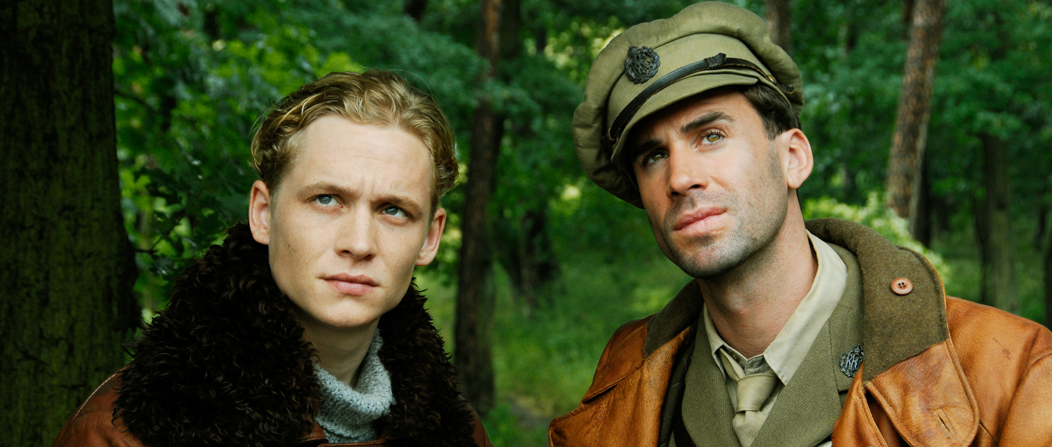 Still of Joseph Fiennes and Matthias Schweighöfer in Der rote Baron (2008)