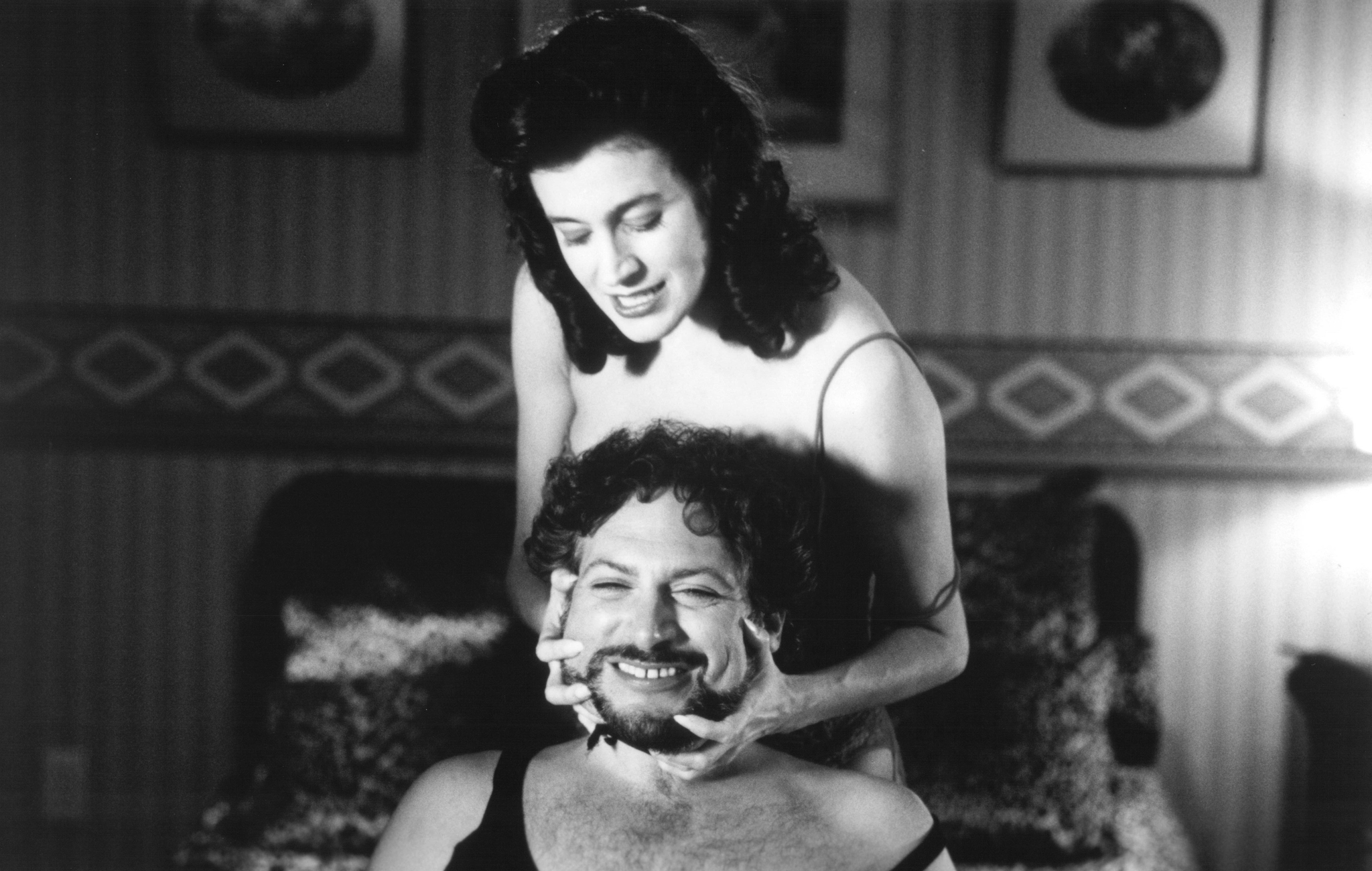 Still of Sean Young and Harvey Fierstein in Dr. Jekyll and Ms. Hyde (1995)