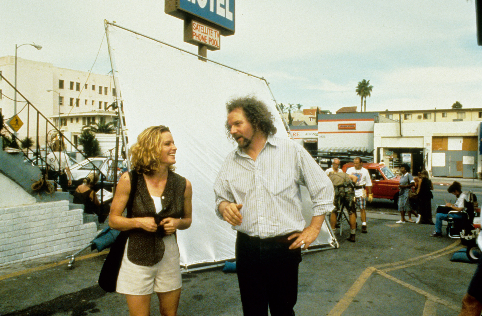 Still of Elisabeth Shue and Mike Figgis in Leaving Las Vegas (1995)