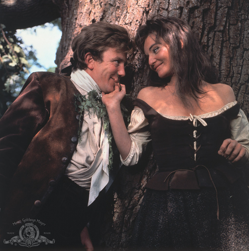Still of Albert Finney and Diane Cilento in Tom Jones (1963)