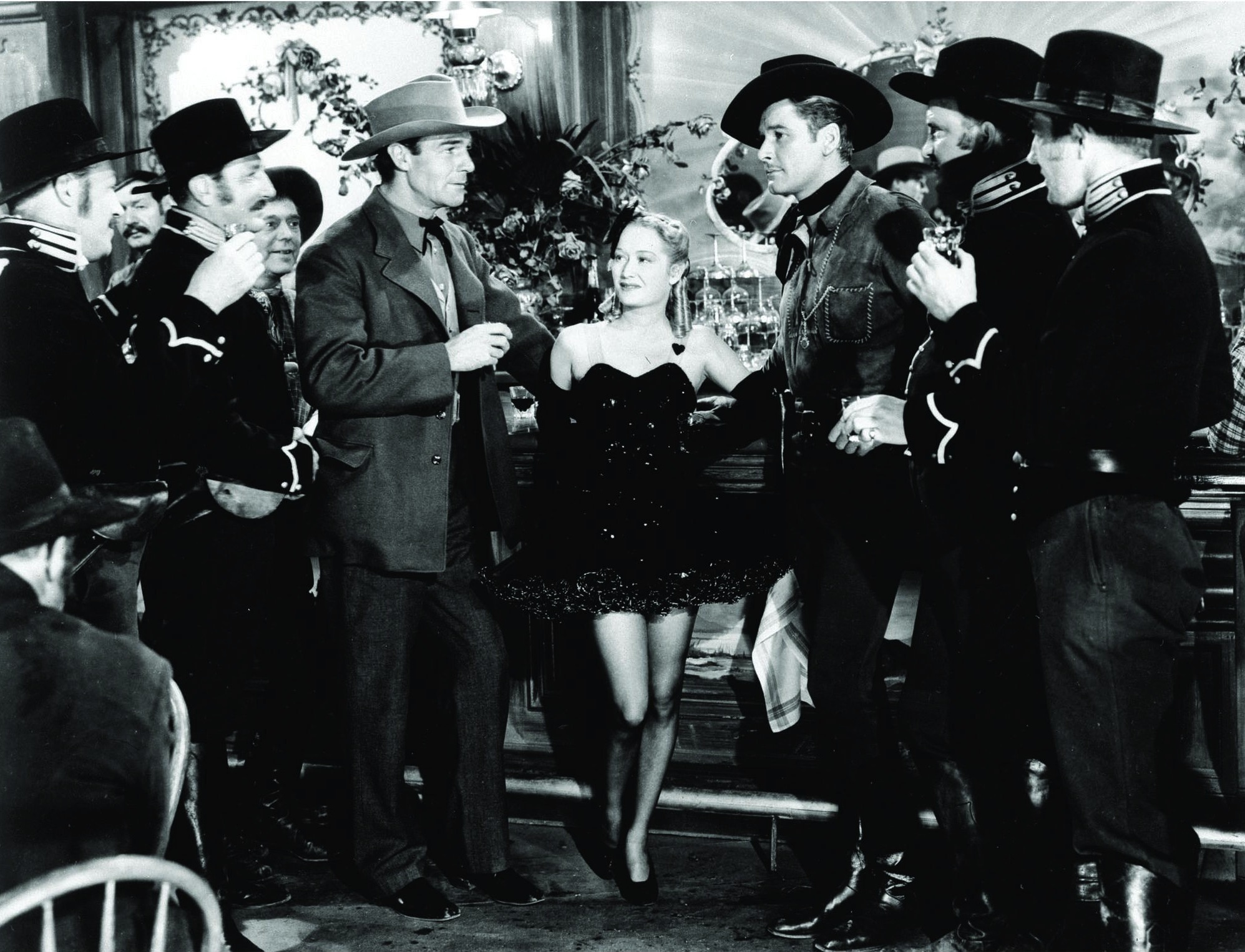 Still of Errol Flynn in Virginia City (1940)