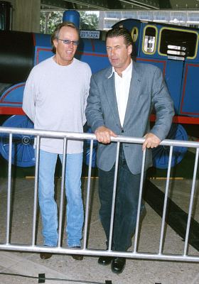 Alec Baldwin and Peter Fonda at event of Thomas and the Magic Railroad (2000)