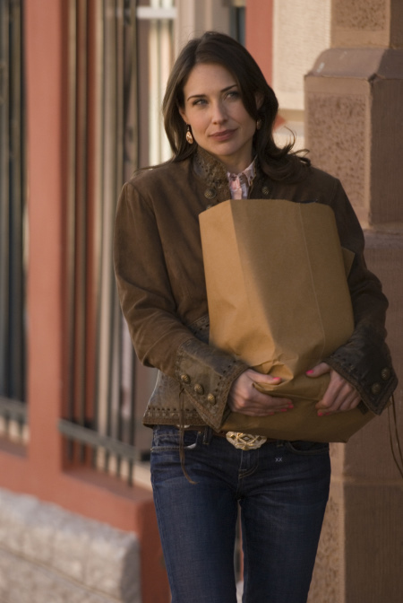 Still of Claire Forlani in Beer for My Horses (2008)