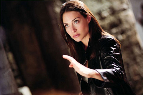 Still of Claire Forlani in The Medallion (2003)