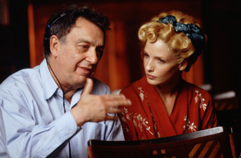 Stephen Frears and Kelly Reilly in Mrs Henderson Presents (2005)