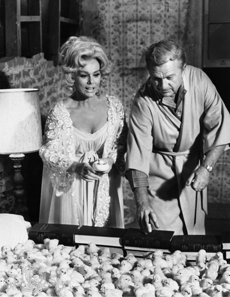Still of Eddie Albert and Eva Gabor in Green Acres (1965)