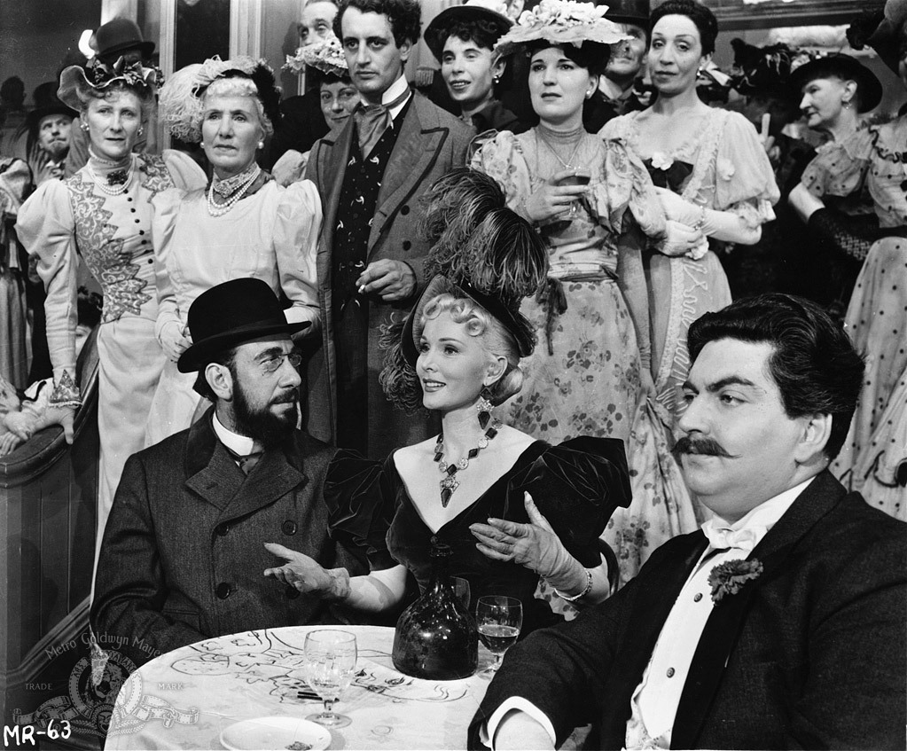 Still of José Ferrer and Zsa Zsa Gabor in Moulin Rouge (1952)