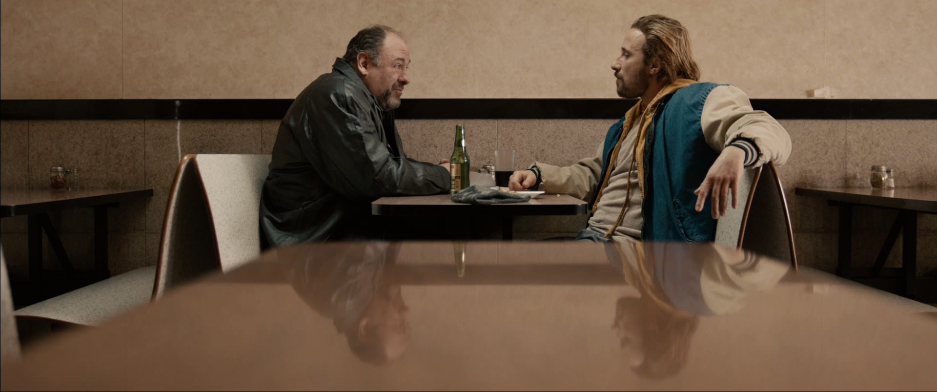 Still of James Gandolfini and Matthias Schoenaerts in The Drop (2014)