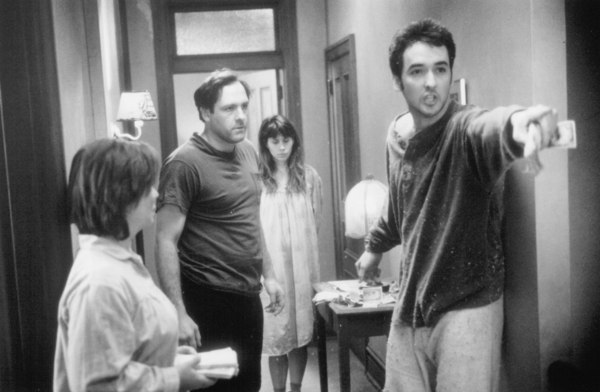 Still of John Cusack and James Gandolfini in Money for Nothing (1993)