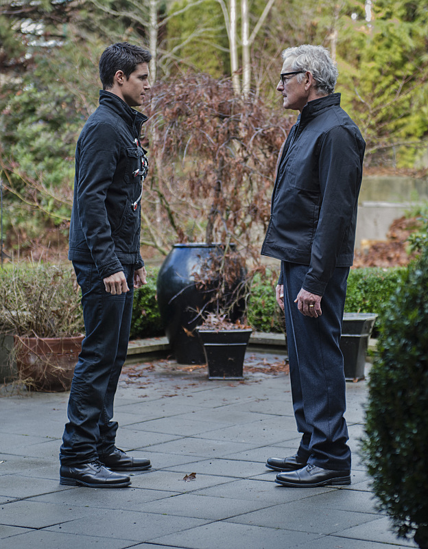 Still of Victor Garber and Robbie Amell in The Flash (2014)