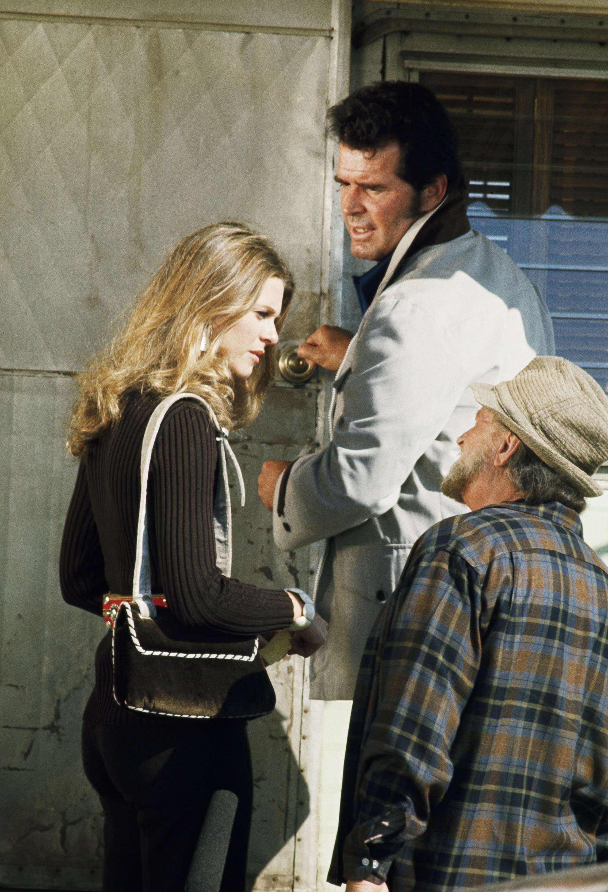 Still of James Garner and Lindsay Wagner in The Rockford Files (1974)
