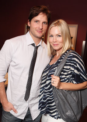 Jennie Garth and Peter Facinelli at event of Behind the Burly Q (2010)
