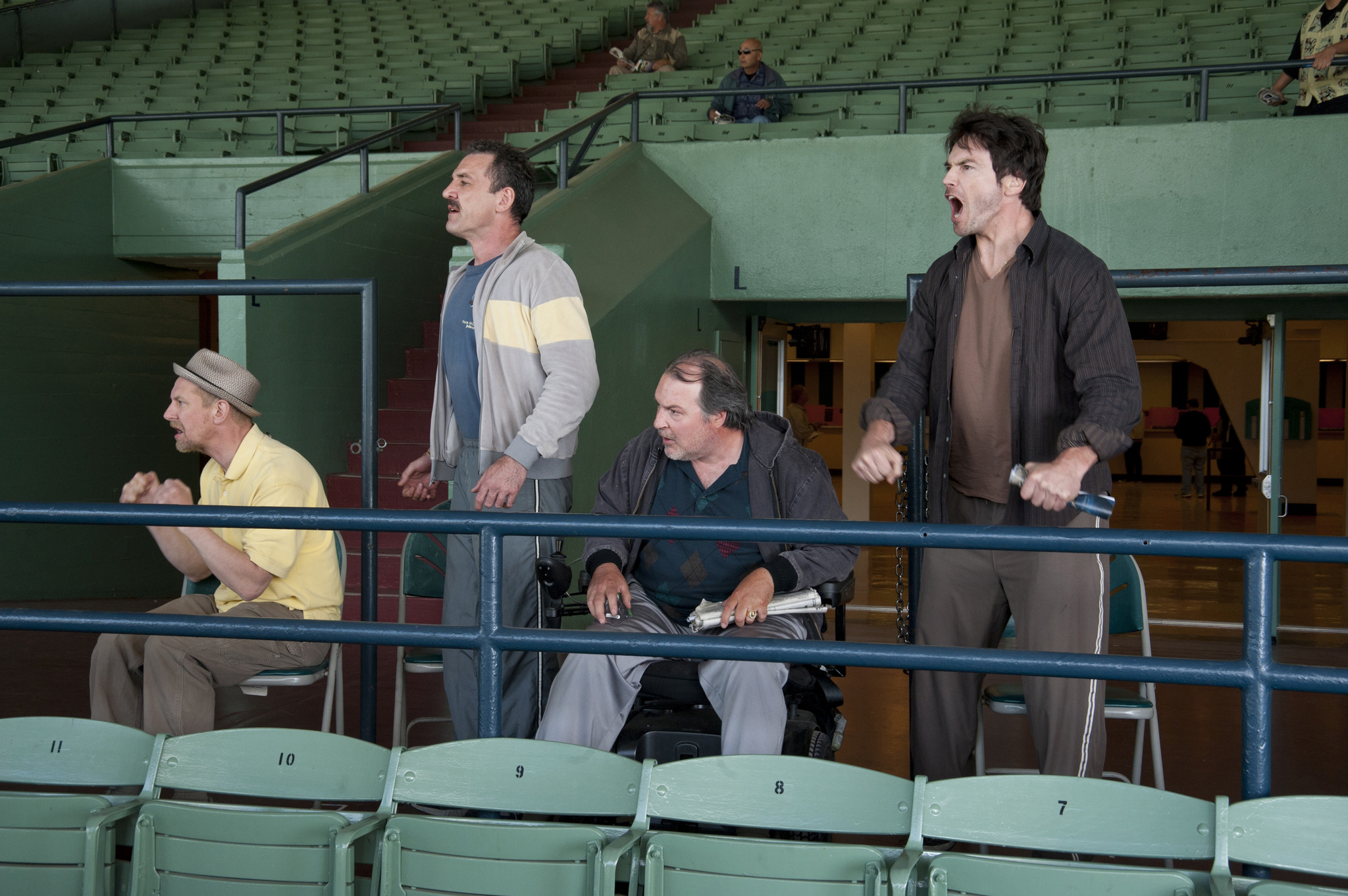 Still of Jason Gedrick, Ian Hart, Ritchie Coster and Kevin Dunn in Luck (2011)