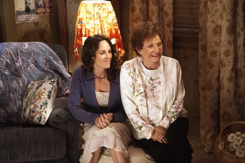 Still of Polly Bergen and Annabeth Gish in Candles on Bay Street (2006)
