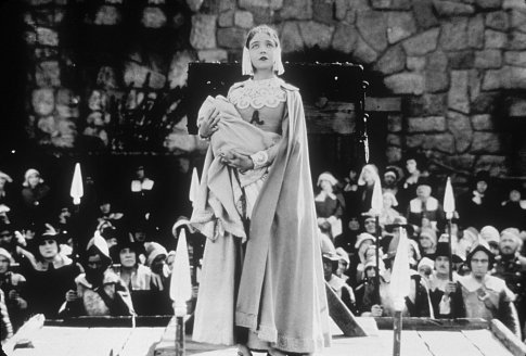 Lillian Gish as Hester Prynne