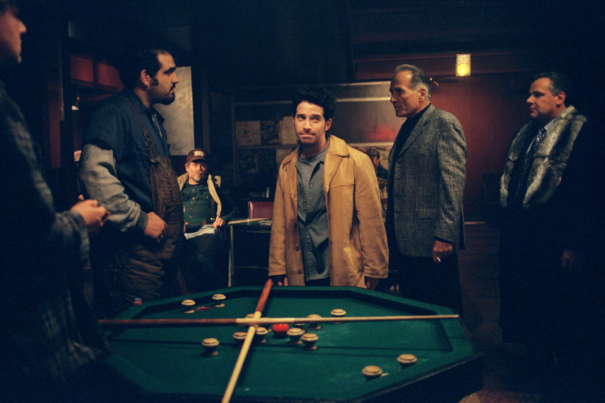 Still of Seth Green and Arthur J. Nascarella in Knockaround Guys (2001)