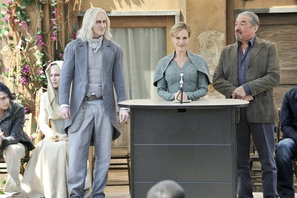 Still of Graham Greene, Julie Benz and Tony Curran in Defiance (2013)