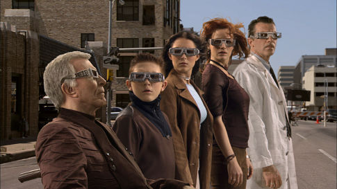 Still of Antonio Banderas, Carla Gugino, Ricardo Montalban, Daryl Sabara and Alexa PenaVega in Snipu vaikuciai: zaidimo pabaiga (2003)