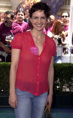 Carla Gugino at event of Atlantis: The Lost Empire (2001)