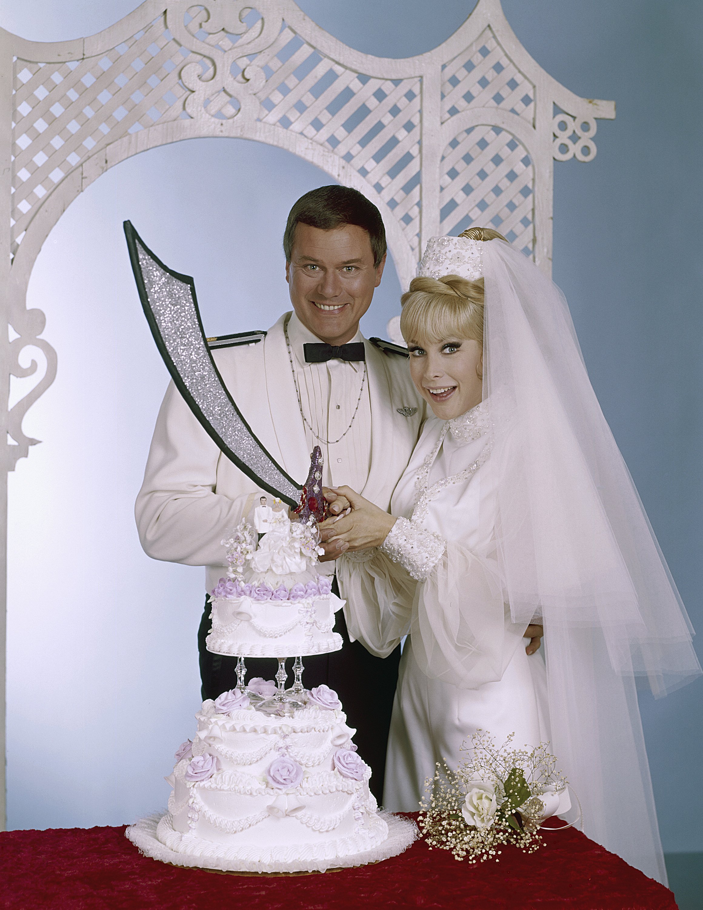 Still of Barbara Eden and Larry Hagman in Mano svajoniu Dzine (1965)