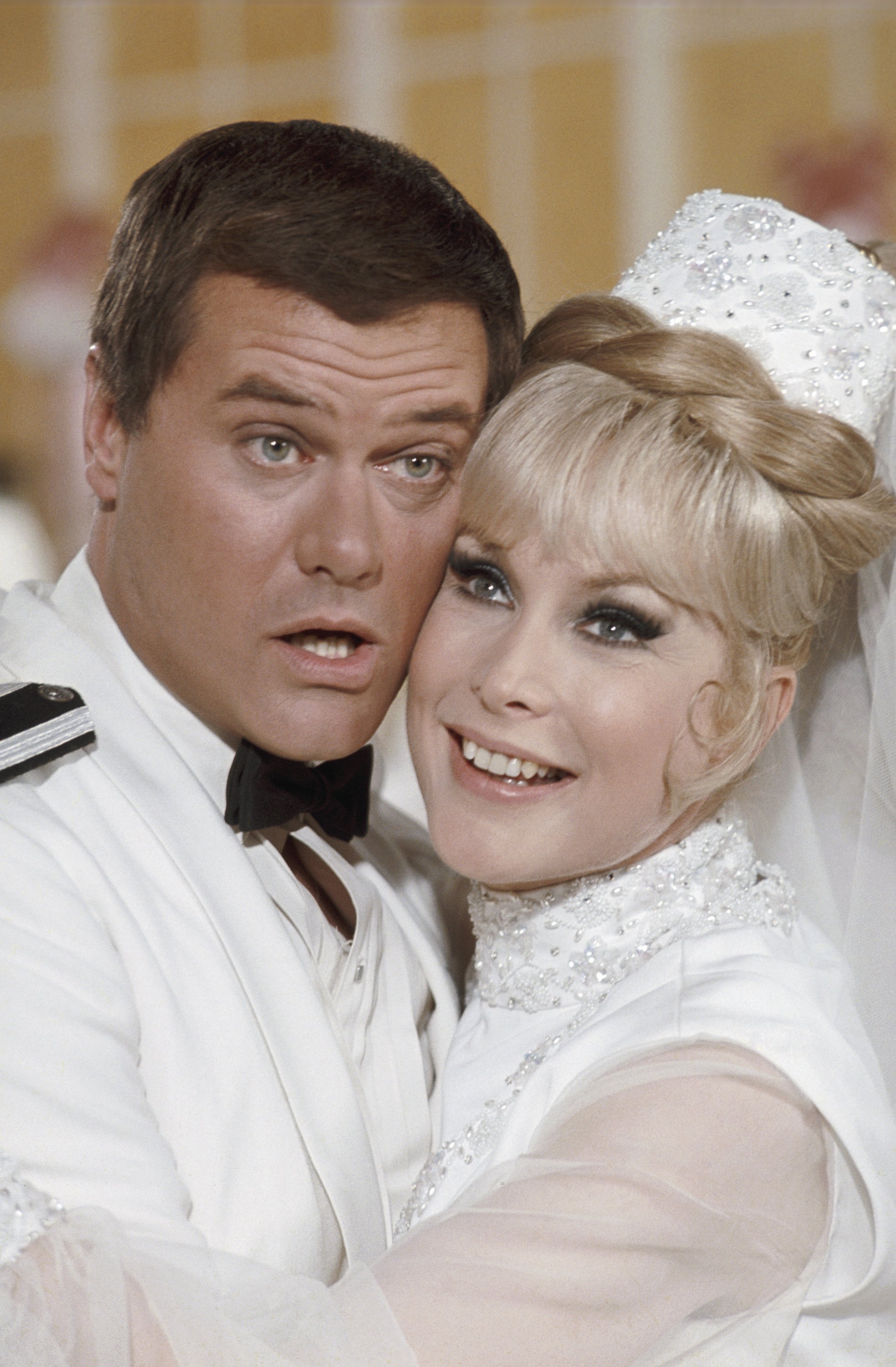 Still of Barbara Eden and Larry Hagman in Mano svajoniu Dzine (1965)