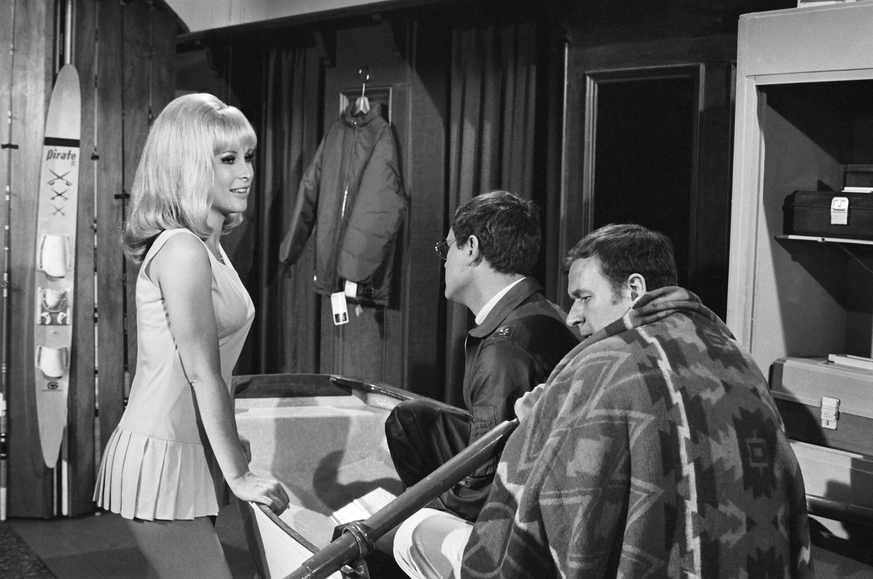 Still of Barbara Eden, Larry Hagman and Bill Daily in Mano svajoniu Dzine (1965)