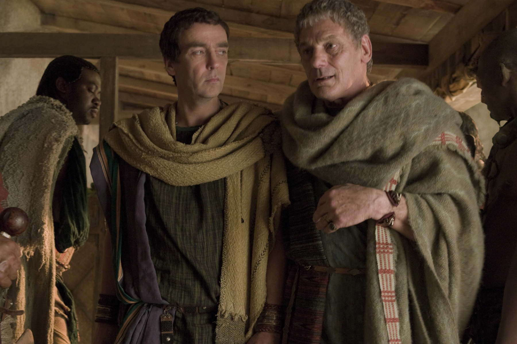 Still of John Hannah and Jeffrey Thomas in Spartacus: Gods of the Arena (2011)