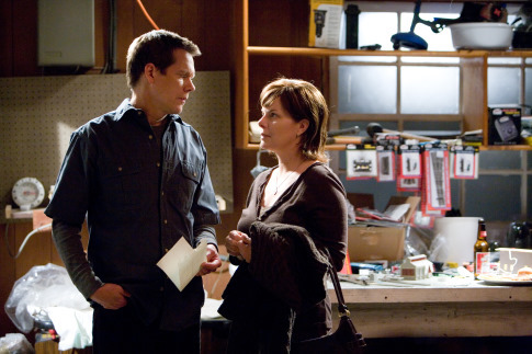 Still of Kevin Bacon and Marcia Gay Harden in Rails & Ties (2007)