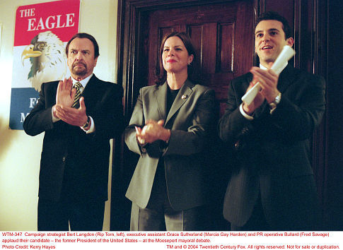 Still of Fred Savage, Marcia Gay Harden and Rip Torn in Welcome to Mooseport (2004)