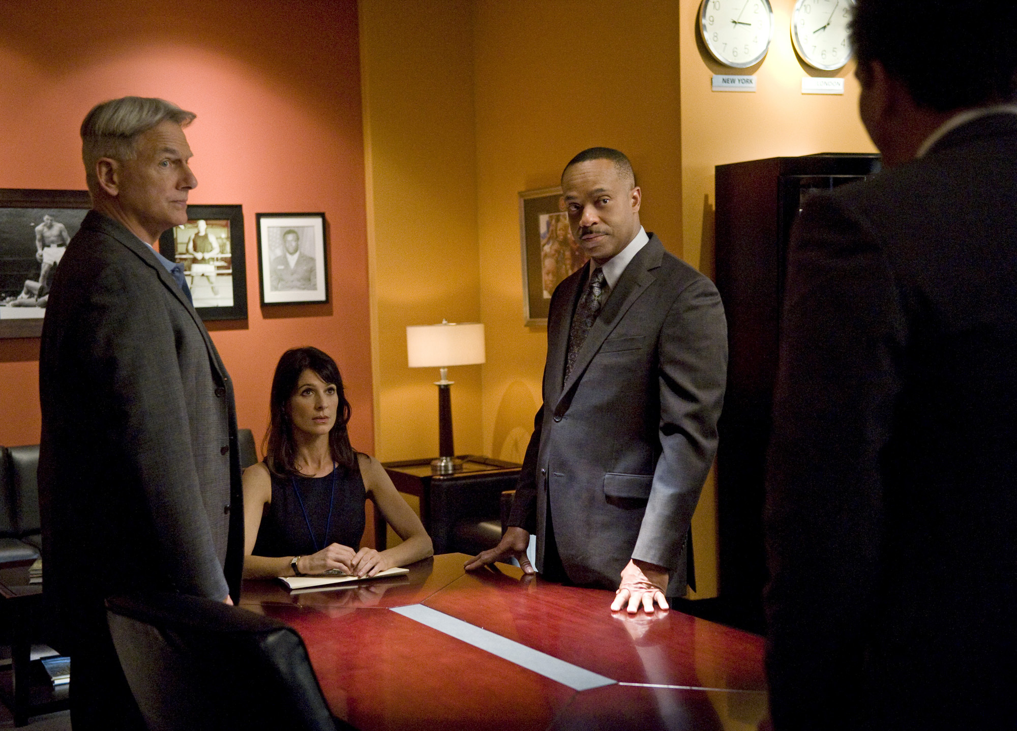 Still of Mark Harmon and Perrey Reeves in NCIS: Naval Criminal Investigative Service (2003)