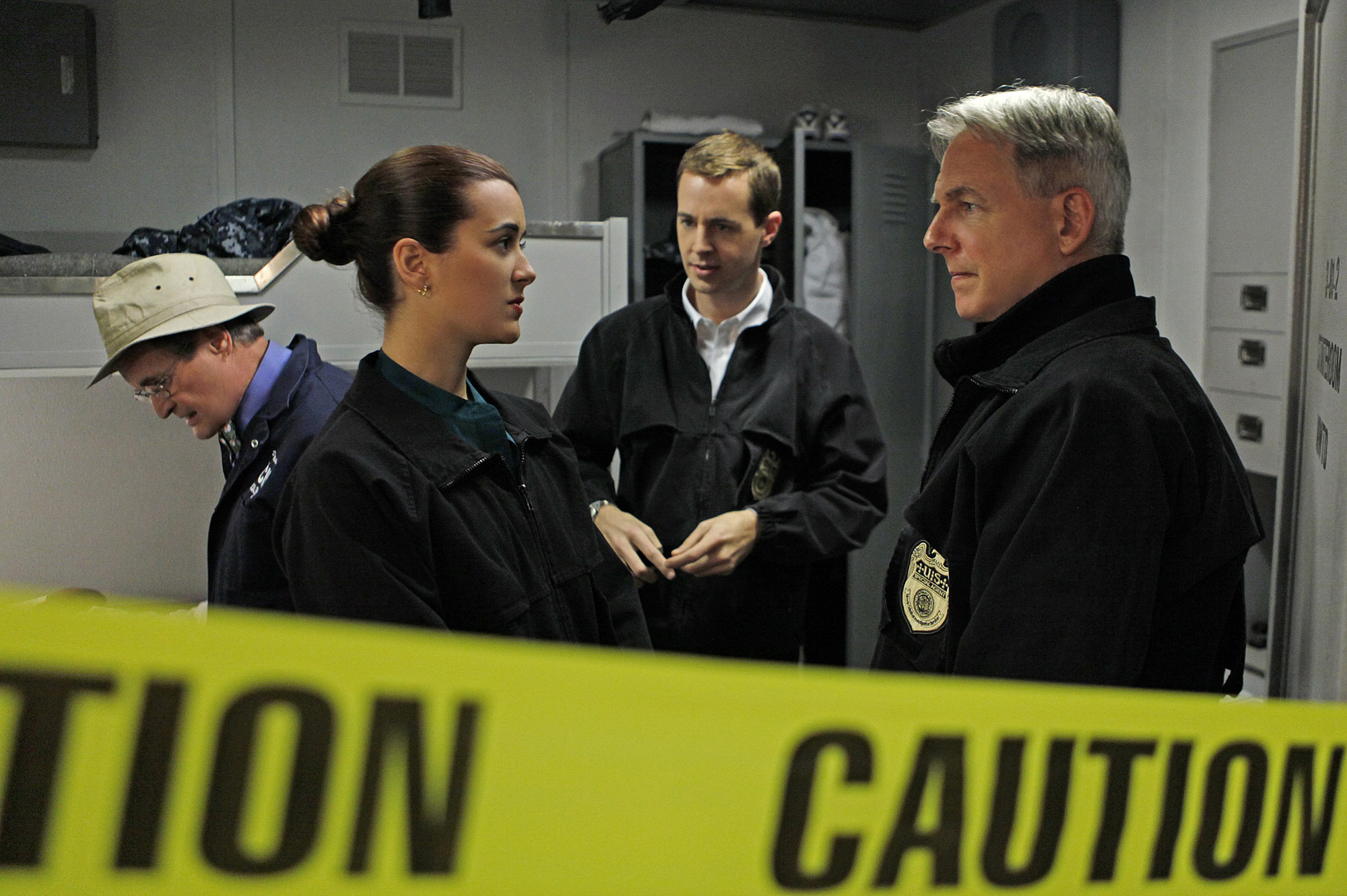 Still of Mark Harmon, Sean Murray and Cote de Pablo in NCIS: Naval Criminal Investigative Service (2003)